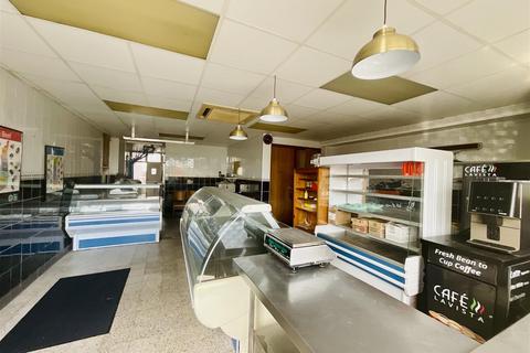 66 Station Road, Burry Port, SA16 0LW