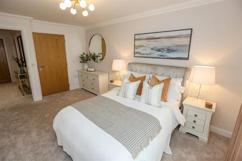 2 bedroom retirement property for sale, Helston Lane, Windsor