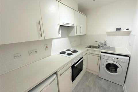 2 bedroom flat to rent, Foxlands Close, Watford WD25