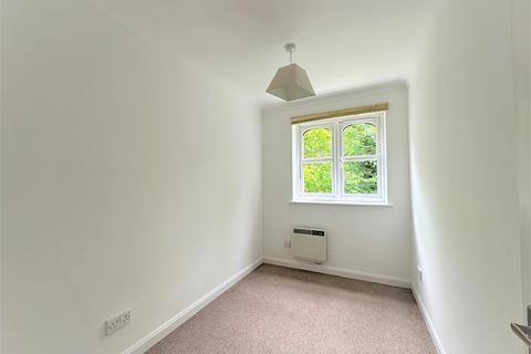 2 bedroom flat to rent, Foxlands Close, Watford WD25