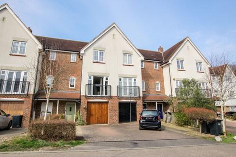 3 bedroom terraced house for sale, Chandlers Field Drive, Haywards Heath, RH16