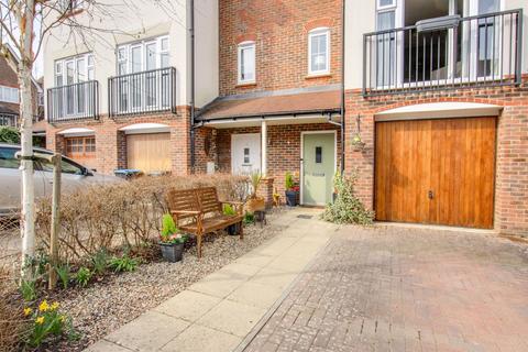 3 bedroom terraced house for sale, Chandlers Field Drive, Haywards Heath, RH16