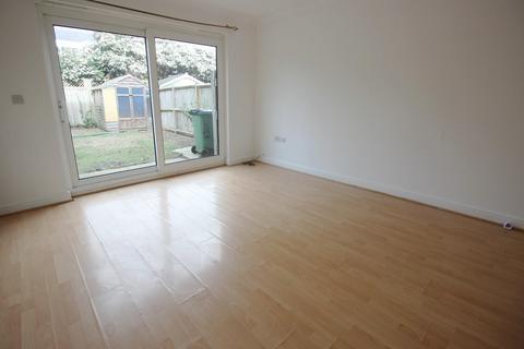 2 bedroom house for sale, Meadowford Close, London