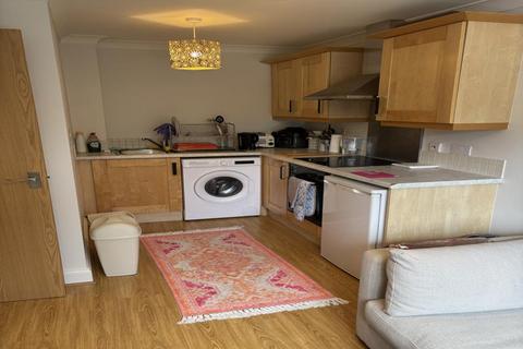 1 bedroom flat to rent, Beacon Hill Road, Hindhead GU26