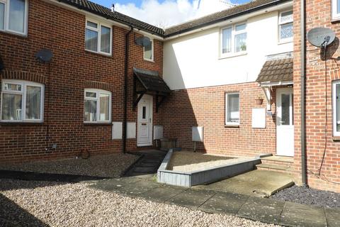 2 bedroom terraced house to rent, Bradenham Road, Swindon SN5