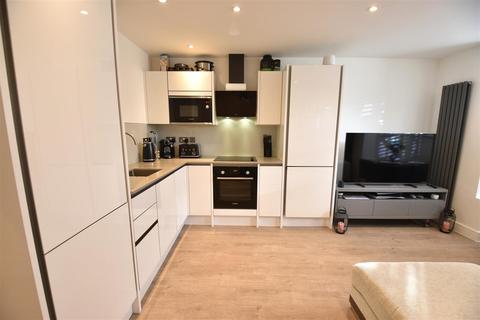 1 bedroom flat for sale, Broadway, Bexleyheath DA6