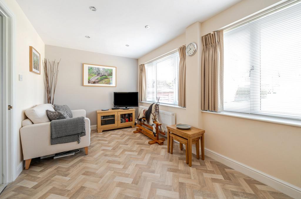 Lounge To Annexe