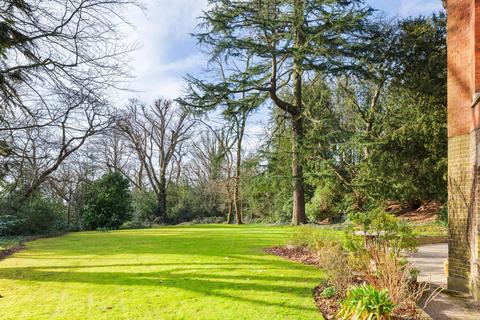 3 bedroom apartment for sale, Crescent Wood Road, West Dulwich, London, SE26