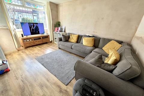 2 bedroom end of terrace house to rent, Caldecott Road, Manchester M9