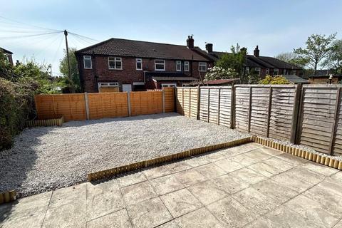 2 bedroom end of terrace house to rent, Caldecott Road, Manchester M9