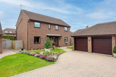 4 bedroom detached house for sale, Lang Road, Bishopthorpe, York, YO23 2QJ