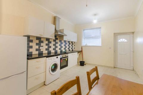 1 bedroom flat to rent, Ivanhoe Road, Denmark Hill, London, SE5