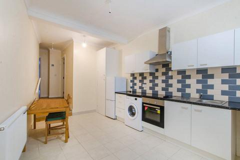 1 bedroom flat to rent, Ivanhoe Road, Denmark Hill, London, SE5