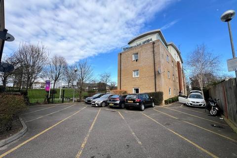 1 bedroom flat for sale, Chamberlain Close, Ilford