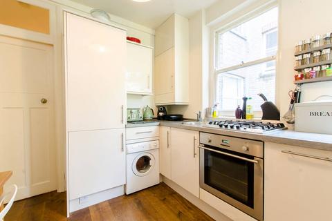 Flat 3, Greenwich Court Cavell Street, London, E1 2BS