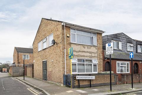 3 bedroom detached house for sale, Chesterton Road, Plaistow, London, E13