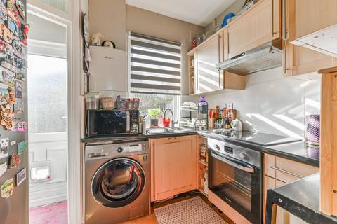 3 bedroom terraced house for sale, Tylecroft Road, Norbury, London, SW16