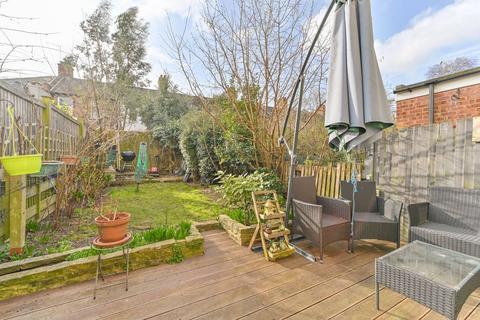 3 bedroom terraced house for sale, Tylecroft Road, Norbury, London, SW16