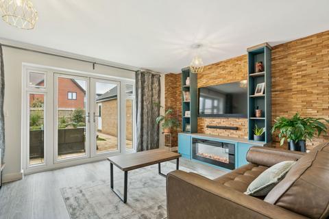 23 Colosseum Drive, Houghton Regis, Dunstable, LU5 6QD