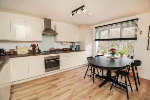 4 bedroom detached house for sale, Paper Mill Gardens, Bristol BS20