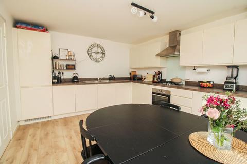 4 bedroom detached house for sale, Paper Mill Gardens, Bristol BS20