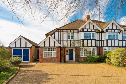 Seymour Road, East Molesey, Surrey, KT8