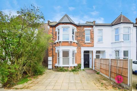 3 bedroom flat for sale, Long Lane, Finchley
