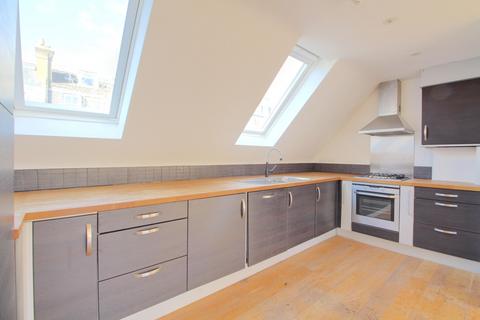 2 bedroom penthouse to rent, Alpha House St. Johns Road, Hove