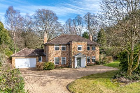 5 bedroom detached house for sale, Star Hill Drive, Churt, Farnham, Surrey, GU10