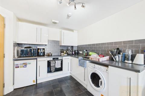 2 bedroom flat to rent, Millbrook Street, Cheltenham