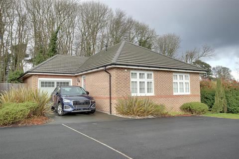 2 bedroom detached bungalow for sale, Ledgard Close, Swanland