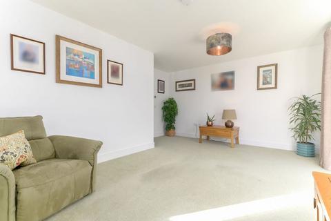 2 bedroom apartment for sale, Ferniesyde Court, Falkirk, FK2