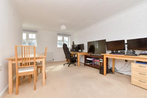 2 bedroom ground floor maisonette for sale, Stafford Rise, Caterham, Surrey