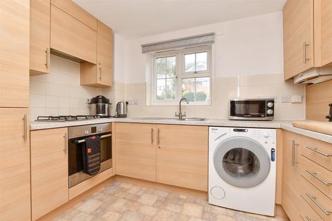 2 bedroom ground floor maisonette for sale, Stafford Rise, Caterham, Surrey