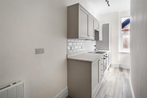 1 bedroom flat for sale, Upper Grove, South Norwood