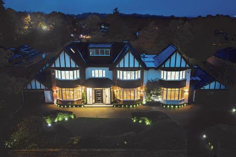 9 bedroom detached house for sale, Leeds LS17