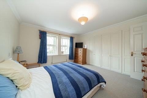 5 bedroom detached house for sale, Ormond Crescent, Hampton TW12