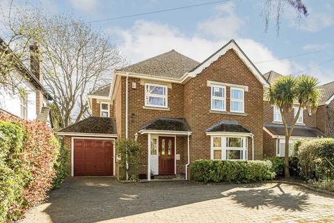 3a Ormond Crescent, Hampton, TW12 2TJ