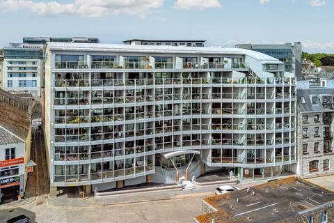 2 bedroom apartment for sale, North Quay, Discovery Wharf, PL4