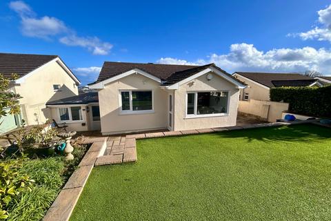 2 bedroom detached bungalow for sale, Livermead, Torquay