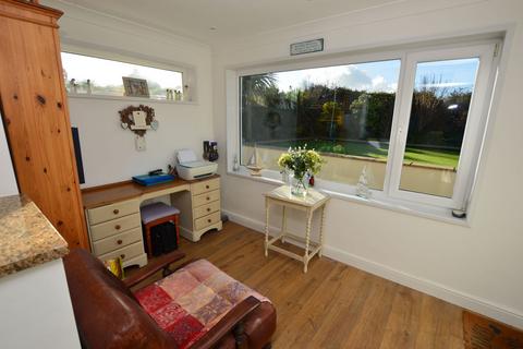 105 Broadley Drive, Torquay, TQ2 6UT