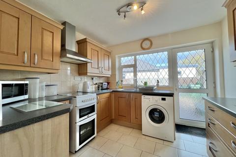 2 bedroom bungalow for sale, West Drive, Thornton FY5