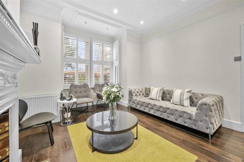 3 bedroom apartment for sale, Fauconberg Road | London | W4 | London