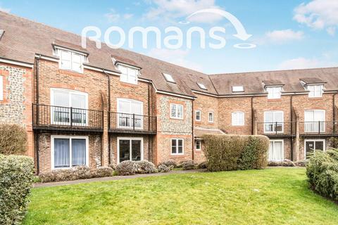 2 bedroom flat to rent, John Norgate House, Two Rivers Way, Newbury, RG14