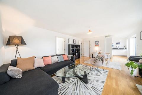 2 bedroom flat for sale, Aylward Street, London E1