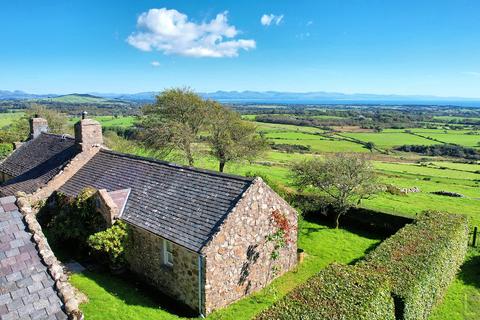 3 bedroom detached house for sale, Tyn Y Mynydd, Llithfaen - 1.15ac