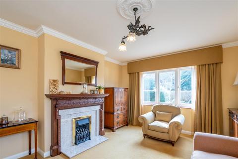 4 bedroom chalet for sale, Fernhurst Gardens, Aldwick, Bognor Regis