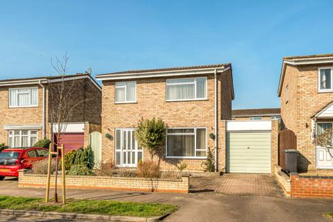 3 bedroom detached house for sale, Moriston Road, Bedford