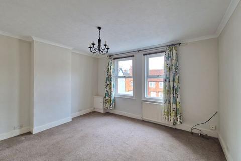 2 bedroom apartment to rent, Wokingham, Berkshire