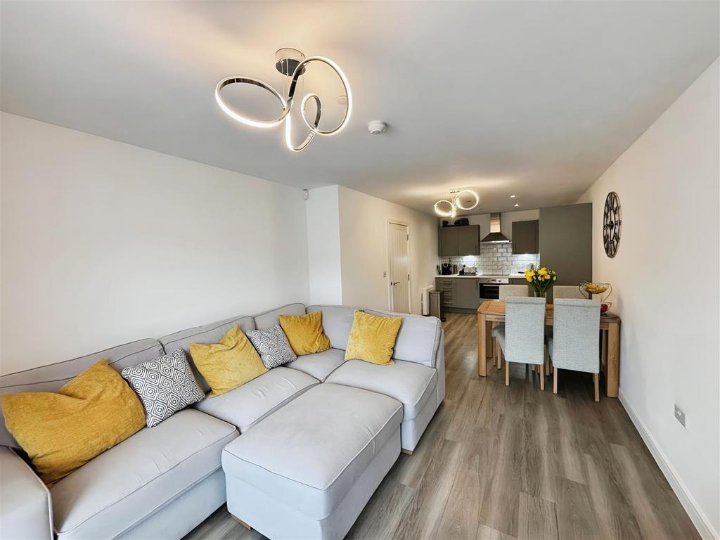 39db3a24-Living.Kitchen1.jpg
